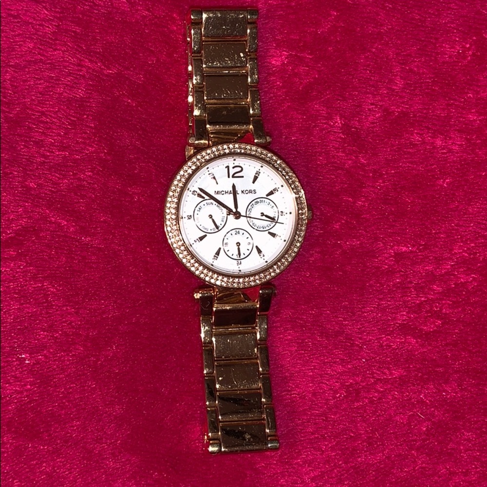 MK watch!